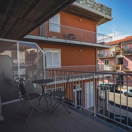 Oasi Perla Del Mare Rooms Aci Castello Exterior photo